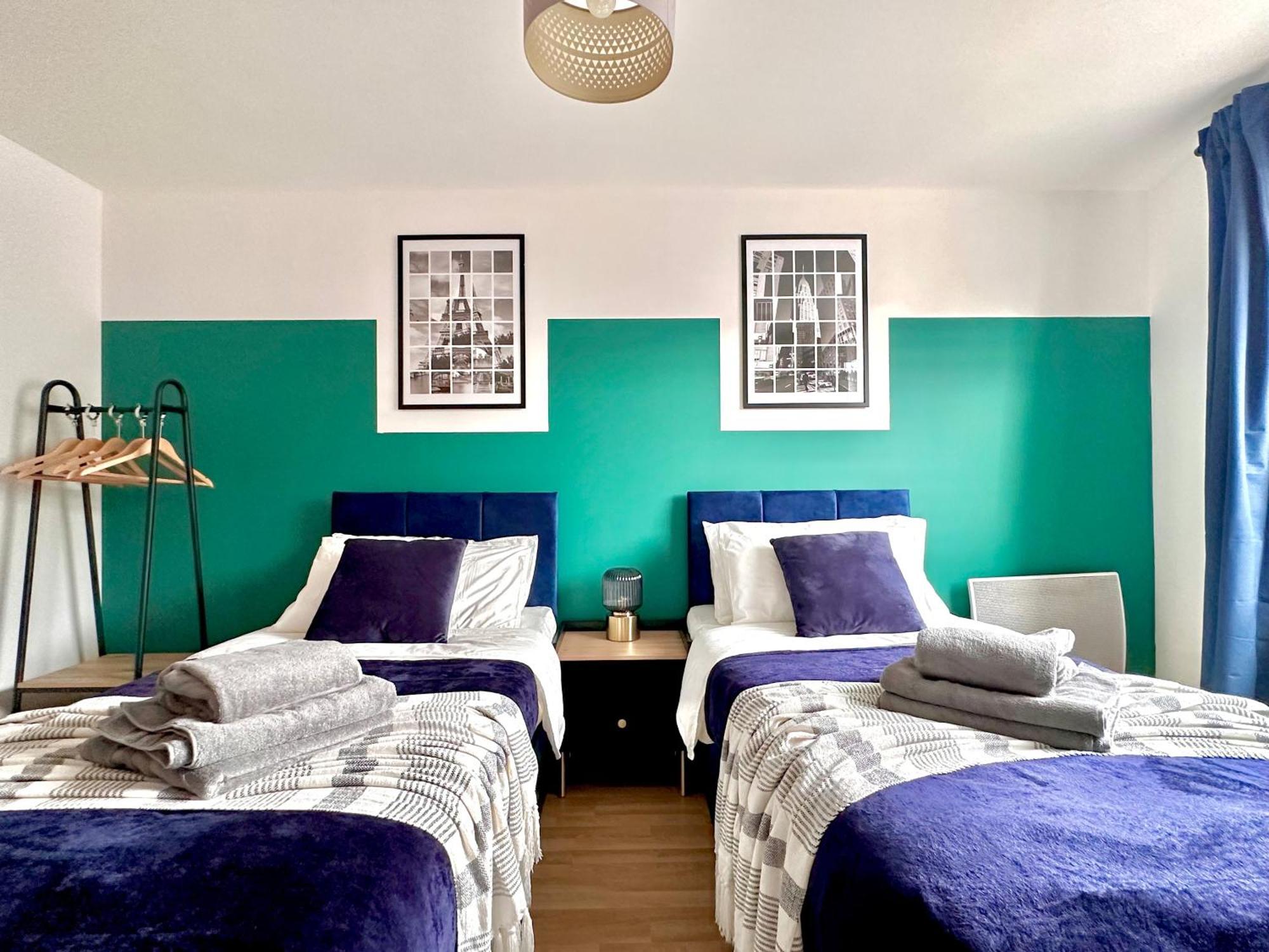 Watford Serviced Apartment, Free Parking, City Centre Exterior photo