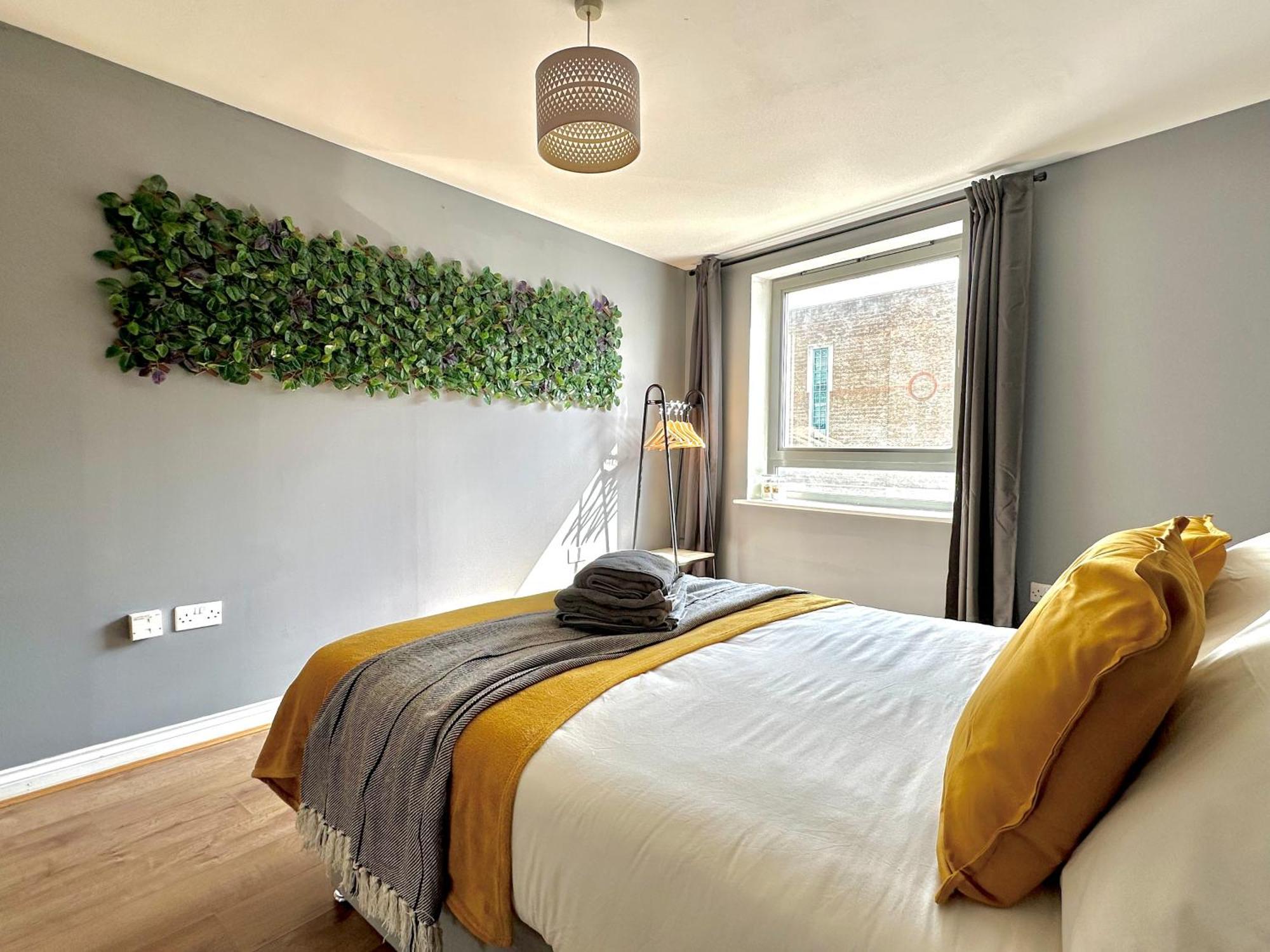 Watford Serviced Apartment, Free Parking, City Centre Exterior photo